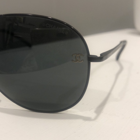 Chanel pilot sunglasses - Picture 4 of 9